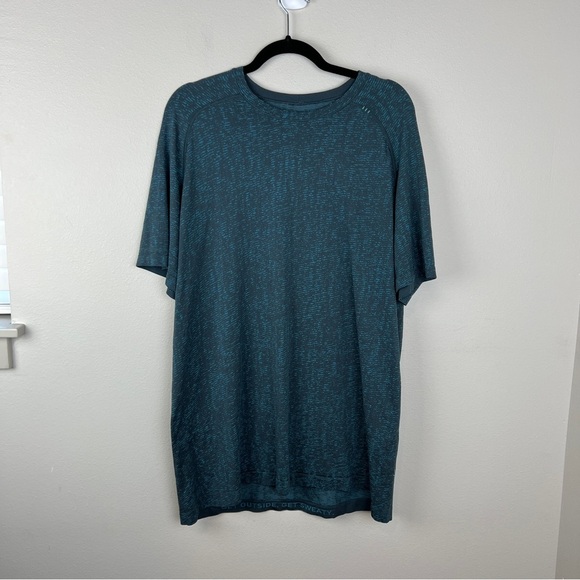 Lululemon Metal Vent Tech Short Sleeve Shirt - Picture 2 of 5